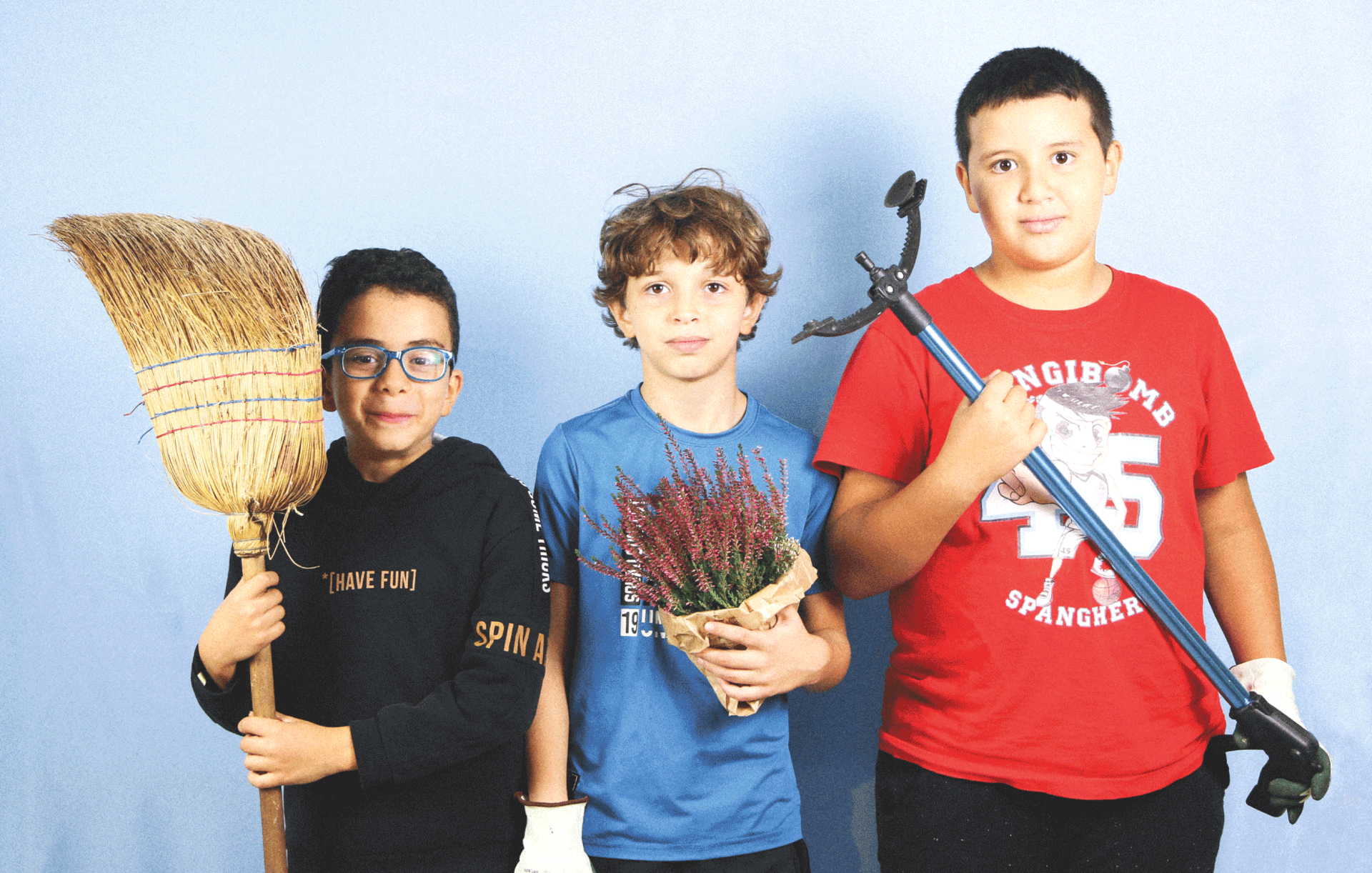 Immagine: Bambini/e e ragazzi/e si prendono cura dell’ambiente in cui vivono