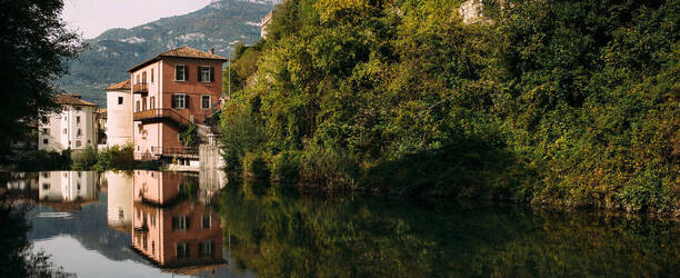 Immagine: Castello Rovereto 003 background