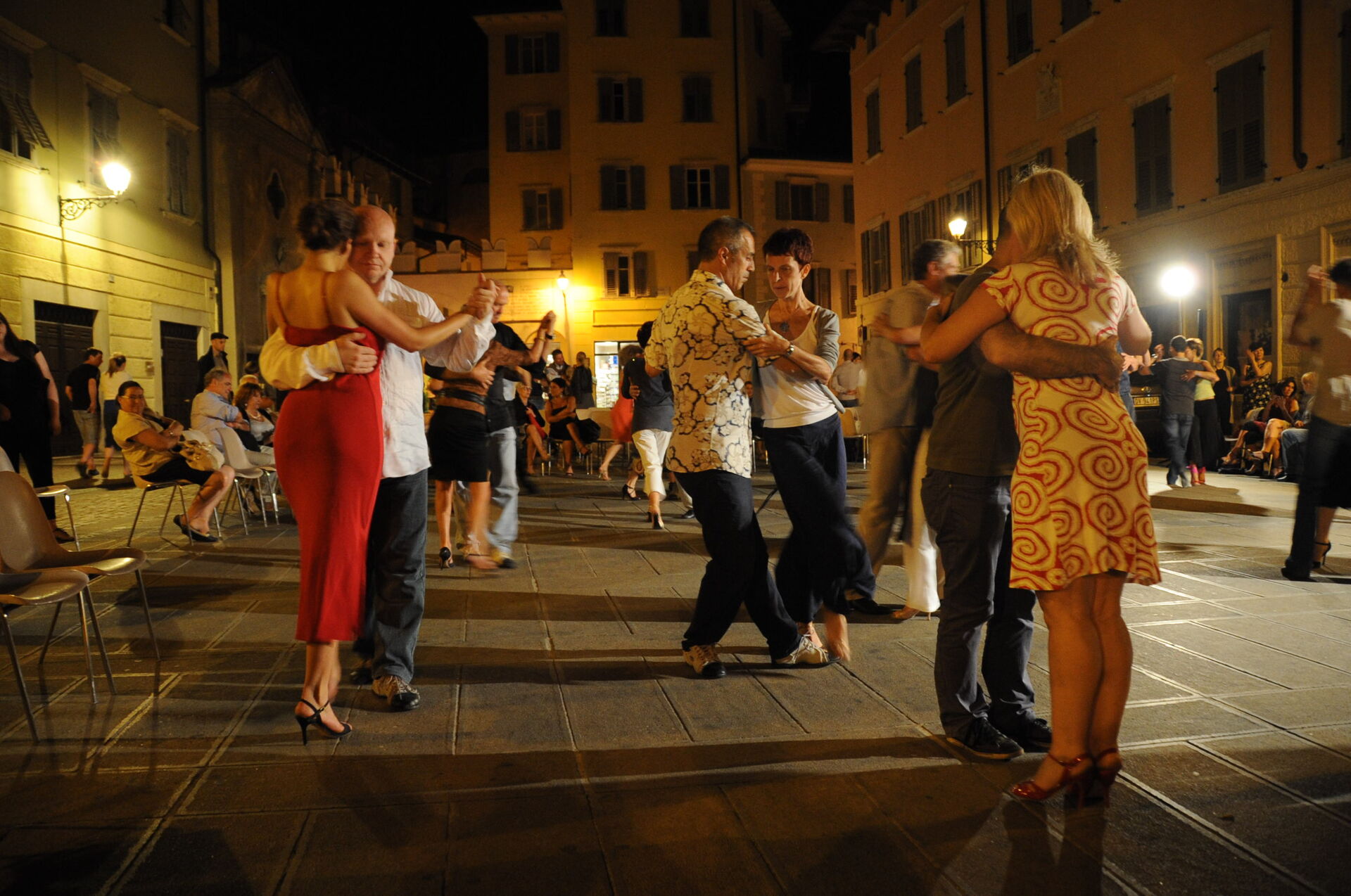 Immagine: Milonghe piazza