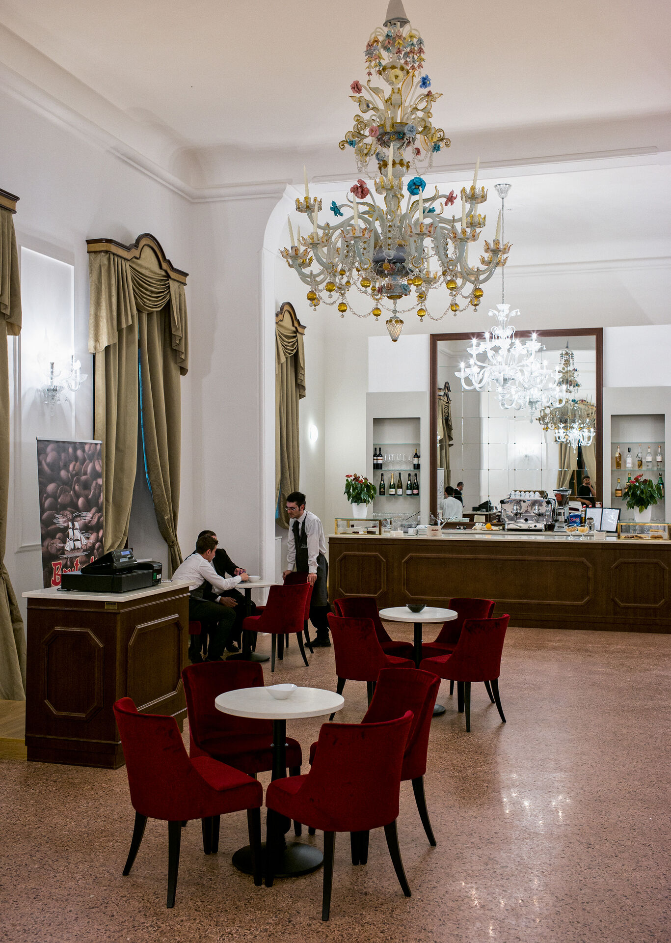 Teatro comunale Riccardo Zandonai / Luoghi / Amministrazione / Comune