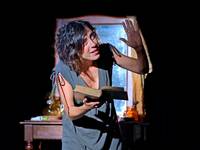 Maura Pettorruso durante una recita