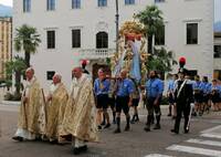 La Processione con la statua di Maria Ausiliatrice