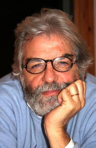 ritratto fotografico del poeta Eros Olivotto