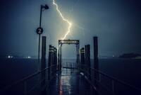 foto di Riccardo Criseo con fulmini notturni