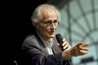 ritratto fotografico di Luciano Canfora