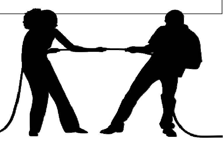 Immagine di due persone che tirano una corda