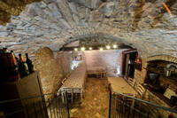 fotografia di Badocchi Florio degli spazi interrati sotto il negozio Finarolli di Rovereto