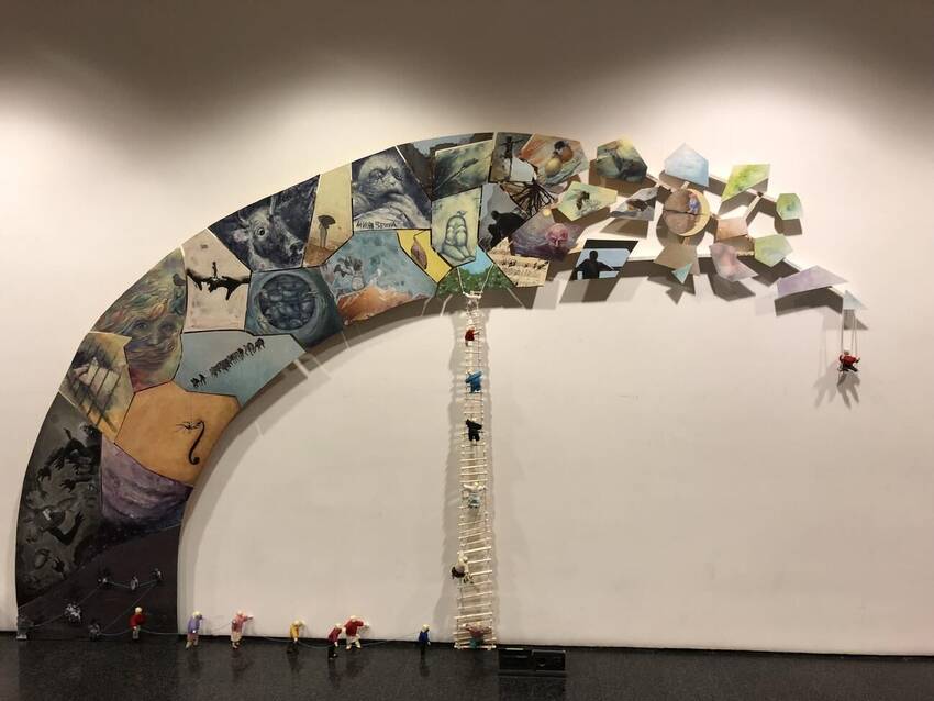 l'allestimento artistico in mostra