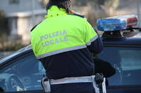lampeggianti e agenti lampeggianti e agenti