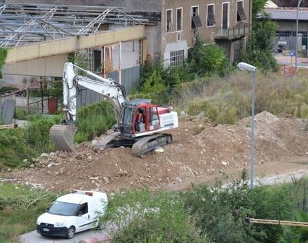 demolizioni effettuate nel cantiere alle ore 15 