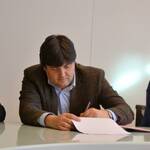 Valduga che firma