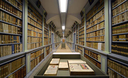 una zona della biblioteca